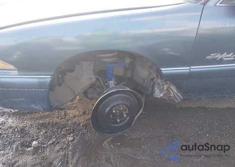 1996 Buick Skylark Gran Sport/Custom/Limited from USA, damaged, VIN 1G4NJ52T6TC435529